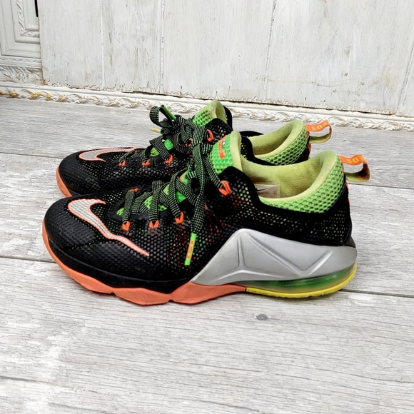 Nike Other - Nike LeBron James Size 7Y Air Max Low Sneakers